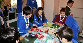 Малки скаути сътвориха нова  колекция коледни красоти