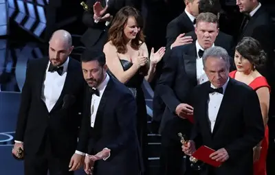 Виновните за гафа на Оскарите няма да работят повече в церемонията
