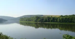 Отдават за 10 години  под наем язовир „Баниска“