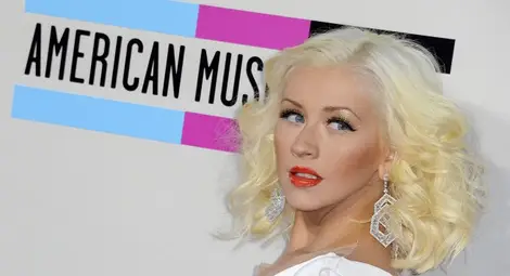 Бисерите на известните: Гей брак между мъж и жена, Япония в Африка и селфи с Исус /галерия/