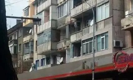 Озаптиха самоубиеца от Стара Загора и го свалиха от прозореца