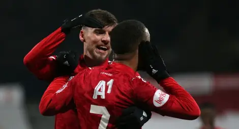 ЦСКА се измъчи с Локо София, но победи с 2:0