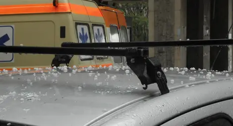 Градушка удари Благоевград, няма данни за поражения Градушка удари Благоевград, няма данни за поражения