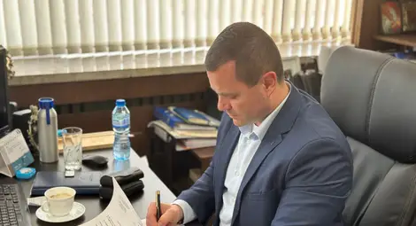 Кметът Пенчо Милков и синдикатите подписаха анекс към Колективния трудов договор за системата на предучилищното и училищното образование в община Русе