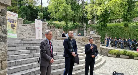 Проф. Пламен Моллов и Любозар Фратев дадоха старт на &bdquo;Вино и гурме&ldquo;