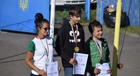 Злато и две вицетитли за моделистите на Русе в Киев