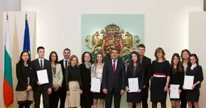 Ванеса от Русе съветва Плевнелиев  един ден по икономически въпроси