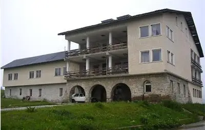 10 спасители и 2 кучета търсят 21-годишния, загубил се край Белмекен 10 спасители и 2 кучета търсят 21-годишния, загубил се край Белмекен