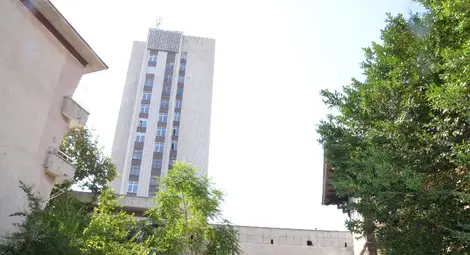 Затваряш очи и край на всички земни грижи. Да му мислят живите!