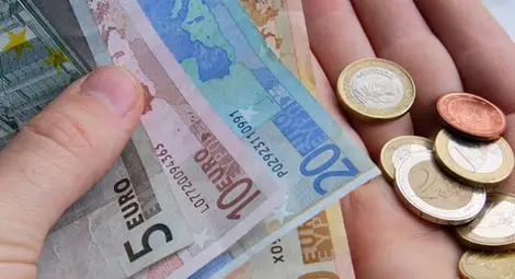 Германия разследва злоупотреби със социални помощи на кандидати за убежище