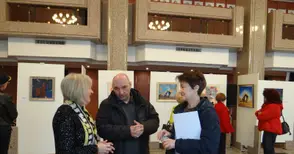 Български художници от Виена показват „Докосване“ в Доходното здание