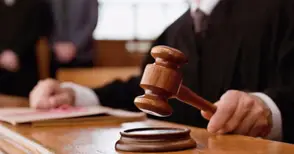 14 000 лева обезщетение за затисната от метална ограда жена