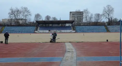 В спортното министерство си прехвърлят топката за ремонта на Градския стадион