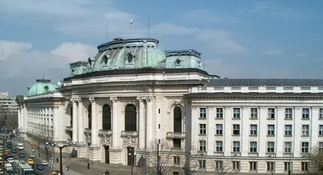 Шефовете масово недоволни от младите висшисти