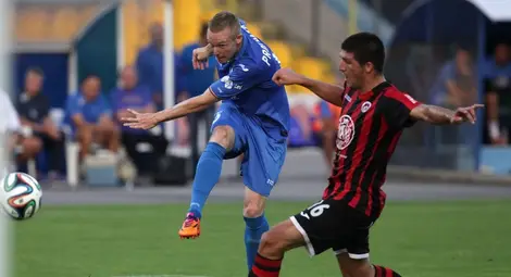 Левски и Лудогорец с първи победи в А група 