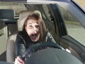 В Корея правят по-широки паркоместа за жените