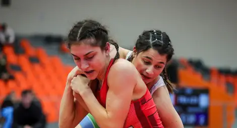 Ирена Бинкова и Ахмед Магамаев пред схватки на световното Ирена Бинкова и Ахмед Магамаев пред схватки на световното