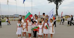 „Приста джуниър“ дебютира  на международната сцена