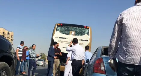 Взрив край египетските пирамиди рани 17 туристи Взрив край египетските пирамиди рани 17 туристи