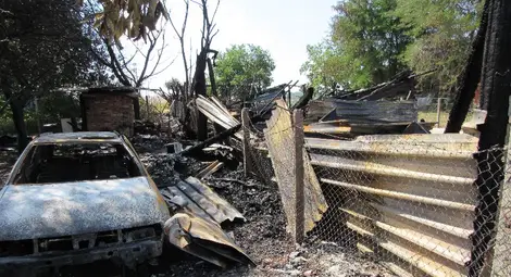 38-годишен мъж пострада при унищожителен пожар в склад