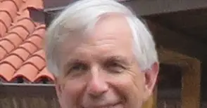 Няколко думи за летището и мавзолея