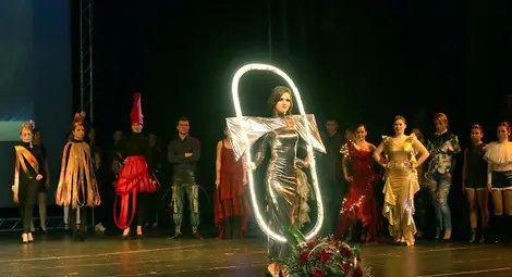 Гимназията по облекло отпразнува 121-ия си рожден ден с модно шоу