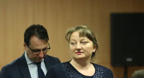 Сачева: Не може хората сами да решават да излязат в карантина