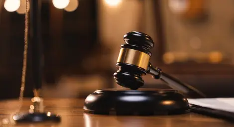 300 лева глоба за новогодишен вулкан от псувни заради пура в денонощен магазин