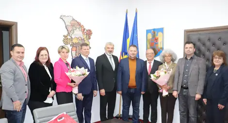 Регионалното развитие и инфраструктурната свързаност бяха  във фокуса на среща между ръководствата  на Областната администрация в Русе и Окръжния съвет в Гюргево