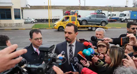 Двамата министри на среща в Русе: Загубите от неприемането на България и Румъния в Шенген са значителни /галерия/