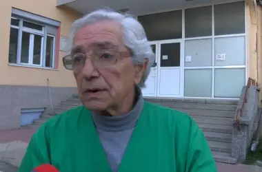 Лекар от Казанлък обяви гладна стачка Лекар от Казанлък обяви гладна стачка