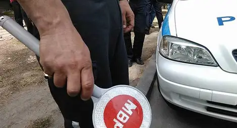 Шофьор обори абсурдна глоба за повреда в движение