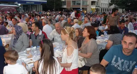 Отец Петър: В Кърджали е трудно да си българин и турчин /галерия/