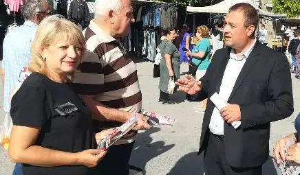 Иван Иванов и Ивалинка Цанкова се срещнаха със симпатизанти в Бяла. Снимка: БСП Иван Иванов и Ивалинка Цанкова се срещнаха със симпатизанти в Бяла. Снимка: БСП