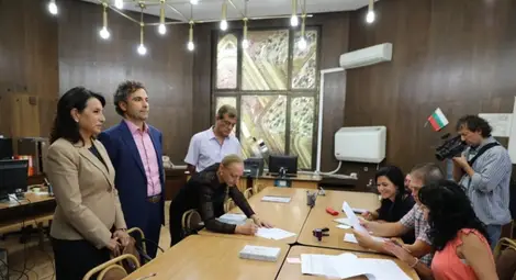 Диана Иванова: Убедена съм в победата още на първи тур Диана Иванова: Убедена съм в победата още на първи тур