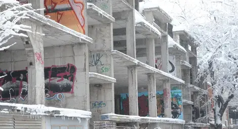 Три русенски фирми искат поръчката за събарянето на общински сгради