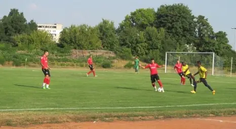 &bdquo;Марисан&ldquo; се разписа с 0:4 при дебюта си във &bdquo;В&ldquo; група