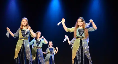 &bdquo;Гюнеш&ldquo; издаде книга за  турските сватбени обичаи