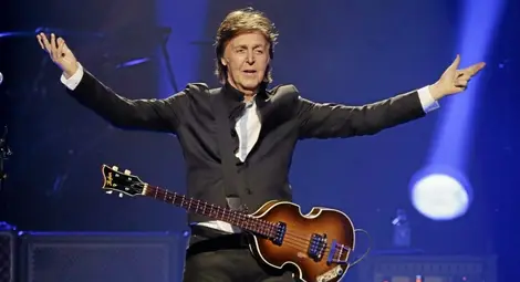 Джон Ленън миг след като взривява &bdquo;Бийтълс&ldquo;: Това е много забавно. Напомня ми момента, когато казах на Синтия, че й искам развод