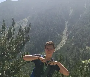 Златният медалист от Международната олимпиада по лингвистика Константин Георгиев: Никога не се отказвайте. Преди да изобрети електрическата крушка, Едисон се е провалил над 150 пъти