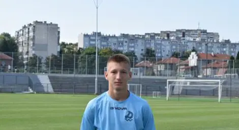 &bdquo;Славия&ldquo; и &bdquo;Септември&ldquo; в битка за талантливия Борис Димитров