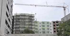 84 апартамента в бившето АОНСУ отиват на търг