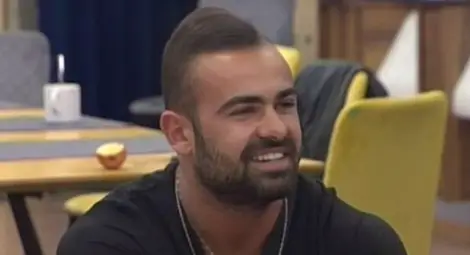 Кой е авторът на "Малкият принц"? Ботев, да речем... А кой пише законите?