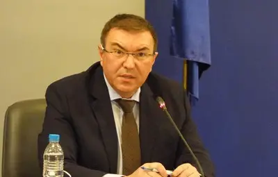 Костадин Ангелов: Намираме се във върховата част на третата вълна (На живо)