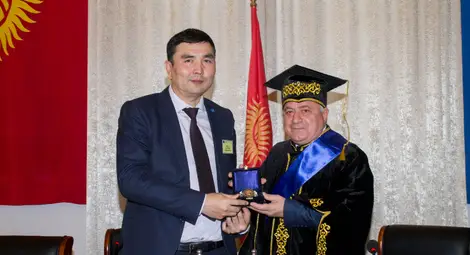 Ректорът на Русенския университет акад. Христо Белоев с поредна почетната титла Доктор хонорис кауза - вече и на Киргизкия технически университет