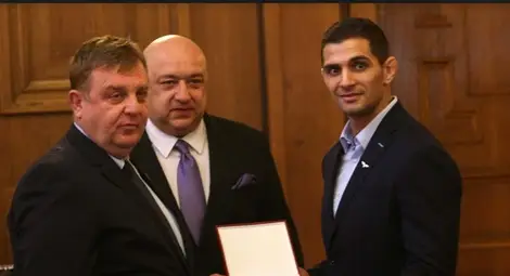 Кобрата стана лейтенант