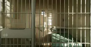 Двоен убиец обжалва присъдата си - вижда му се прекалено да лежи до живот в затвора