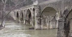 Държавата няма пари за ремонт на рушащия се мост на Колю Фичето