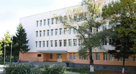 Ремонт на ВиК инсталацията и двора слага  край на наводненията в Европейското училище