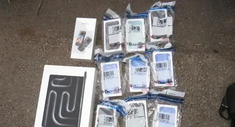 Двама ограбиха пратки за 46 000 лева от куриерски бус в Николово